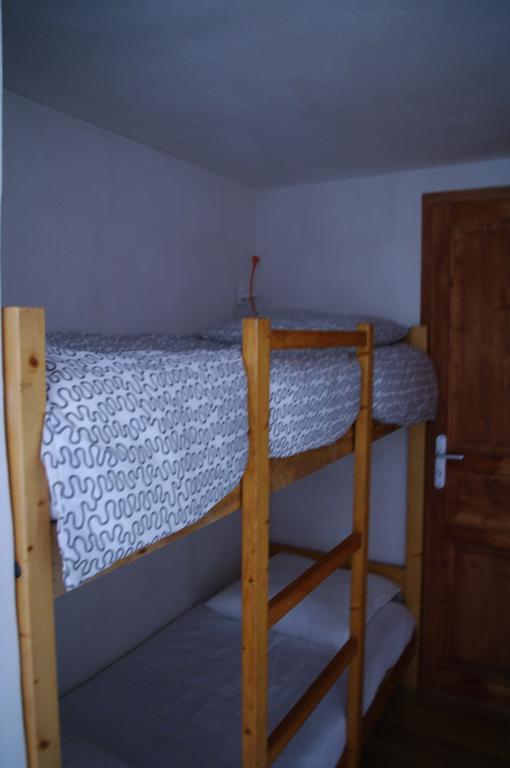Bozel Appartement Dans Chalet De Montagne חדר תמונה